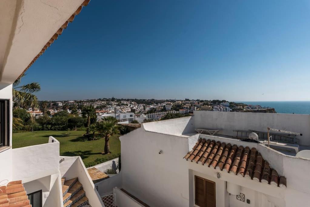 Amazing Sea View Penthouse Apartman Carvoeiro  Kültér fotó